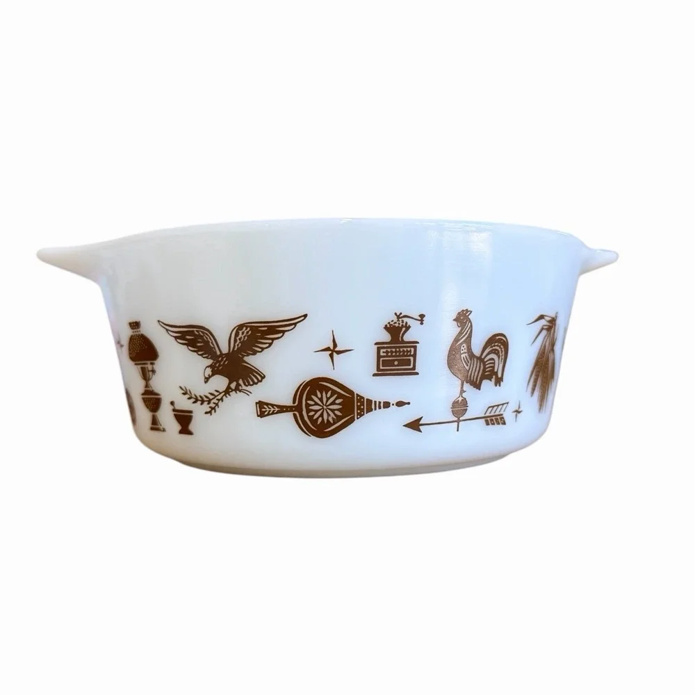 PYREX 472 Early American White Nesting Casserole Dish 1 1/2 Pt. *No Lid*